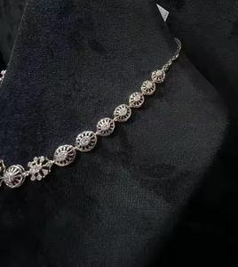 Premium 14K Gold Diamond Necklace Set Colección de joyas sofisticadas para mujeres - Product Image 3