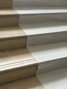 <span class=keywords><strong>Floorliner</strong></span> 160g 180g Imperméable 100% Polyester Abdeckvlies avec Film Adhésif Logo Feutre de Protection pour Peintre Rouleau de Protection de Sol - Product Image 6