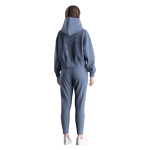Ensembles de sweats à capuche courts élégants pour femmes, chauds et légers, conçus avec une coupe courte et tendance, idéaux pour un style streetwear. - Product Image 5