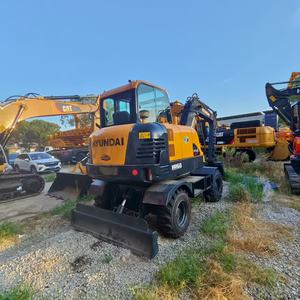 Accurate and Efficient 6 tons HYUNDAI HW60 Hydraulic <b>used</b> Excavator High Quality <b>Used</b> HYUNDAI HW60 Excavators for sale - Product Image 3