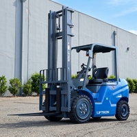 Montacargas Eléctrico Contrapesado Liftron CPD25 para Empresas de Alquiler de Montacargas y Operaciones de Flotas
