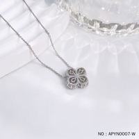 Collier de trèfle à quatre feuilles avec diamants cultivés en laboratoire DK avec collier croix en or 18 carats cadeau de fête offre d'usine directe