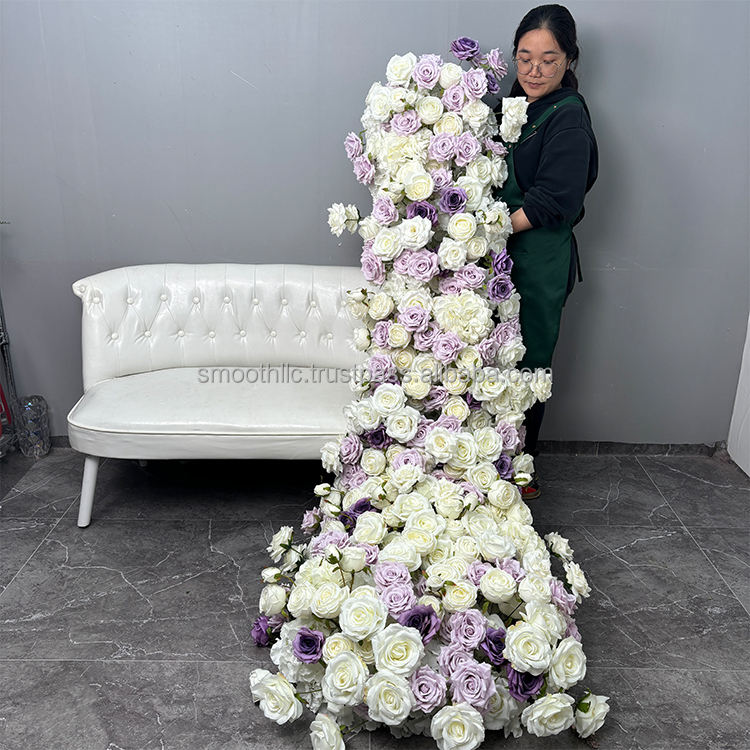 รองเท้าวิ่งลายดอกไม้