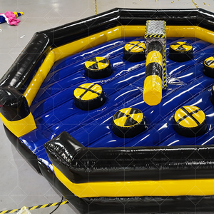 Castello gonfiabile interattivo commerciale per il gioco Multiplayer divertente Wipeout & Meltdown Jumpers - Product Image 2