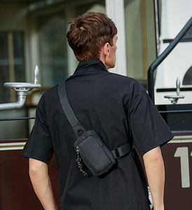 <span class=keywords><strong>Loisirs</strong></span> à la mode hommes poitrine épaule côté Cross Body Mini Logo personnalisé prix raisonnable bandoulière téléphone sac - Product Image 4
