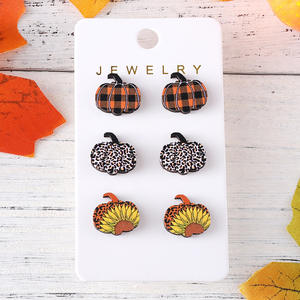 Boucles d'oreilles en bois Thanksgiving couleur léopard Plaid étoile citrouille boucles d'oreilles ensemble pour femmes Uionen 1129 - Product Image 1