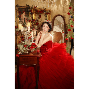 Red Tulle Ball Gown Wedding Dress Sweetheart Neckline Natural Waist Vintage Style Studio Photography Dress - Product Image 2