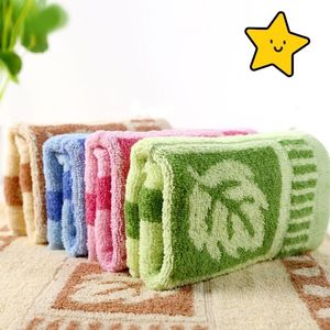 Meilleure vente en Afrique 32*72 cm Jacquard Chine Coton Éponge Stock Lots à bas prix Meilleure vente <span class=keywords><strong>Serviette</strong></span> CottonFace - Product Image 4