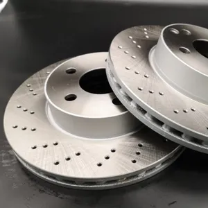 Toptan Rotor freni disk araba delinmiş oluklu Toyota ön disk Rotor arka FAW modeli için fren rotoru disk fren balatası yeni