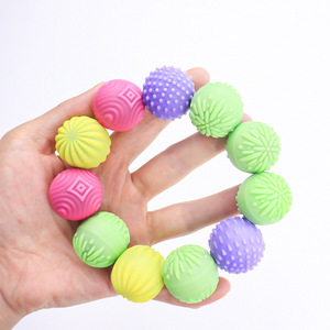 Balles sensorielles en silicone magnétique, jouets anti-stress texturés à presser avec aimants puissants pour le jeu tactile et la relaxation - Product Image 5