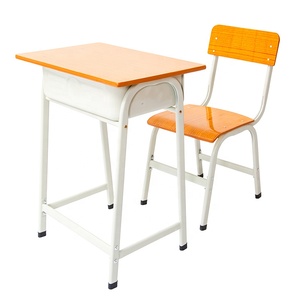 Muebles escolares Silla <span class=keywords><strong>de</strong></span> escritorio <span class=keywords><strong>de</strong></span> madera para estudiantes <span class=keywords><strong>Mesa</strong></span> <span class=keywords><strong>de</strong></span> <span class=keywords><strong>estudio</strong></span> barata y silla Juego individual Escritorio y silla para escuela primaria - Product Image 1
