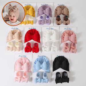 All'ingrosso neonato in maglia di cotone colorato con fiocco lavorato a maglia Set di calzini per il cappello per la testa del bambino adatto per 0-12 mesi - Product Image 2