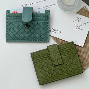 Usine personnalisé en gros <span class=keywords><strong>pas</strong></span> <span class=keywords><strong>cher</strong></span> prix PU cuir porte-cartes personnalisé couleur motif porte-carte pour adulte - Product Image 2