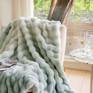 Bulle Lapin Fausse Fourrure Jeter Couverture Doux En Peluche Canapé <span class=keywords><strong>Lit</strong></span> Couverture Épais Lourd Chaud Moelleux Hiver Jeter Mignon Bulle Fourrure Couverture - Product Image 3