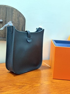 Bolso Bandolera Mini de Cuero Togo Hecho a Mano de Diseño de Lujo para Mujer, Elegante Bolso de Cuero Genuino para Damas 2026 - Product Image 2