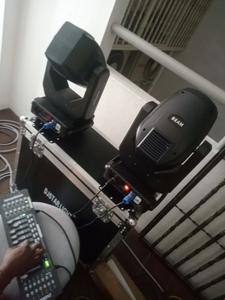 Beam295W RGBW ไฟเวที LED ควบคุม DMX512หรี่แสงได้ IP33พีวีซี Ra95ผู้ช่วยของ Google คลับ/กิจกรรม/ไฟเวทีโฟมที่แข็งแกร่ง - Product Image 5