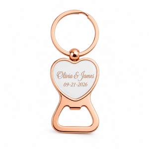 Llavero abridor de botellas con forma de corazón personalizado para recuerdos de boda con grabado personalizado, resistente al óxido y sin plomo. - Product Image 2
