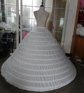 En stock 12 anneaux en acier <span class=keywords><strong>grande</strong></span> <span class=keywords><strong>taille</strong></span> jupe bouffante <span class=keywords><strong>robe</strong></span> <span class=keywords><strong>de</strong></span> <span class=keywords><strong>mariée</strong></span> jupons sous-jupe pour accessoires <span class=keywords><strong>de</strong></span> mariage - Product Image 2