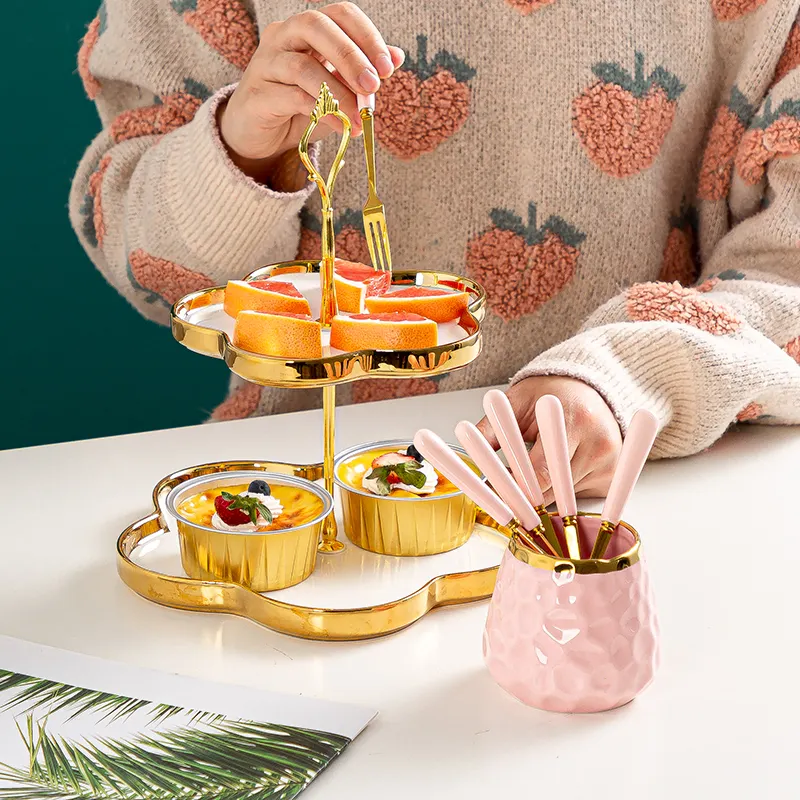 Juego de tenedor y cuchara para frutas, tarro de almacenamiento de lujo ligero para el hogar, tenedor pequeño seguro para niños, etiqueta de fruta de acero inoxidable