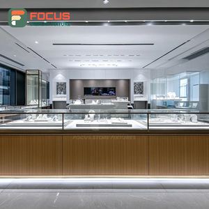 Vitrine de Comptoir en Verre à Cadre Métallique Haute Visibilité pour Magasin de Bijoux et Centre Commercial - Product Image 1