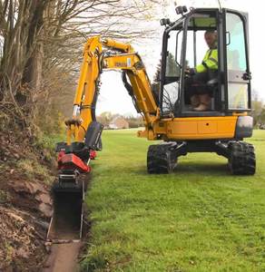 Pièces de rechange pour excavatrice de terrassement et de construction, Godet de tranchée étroite RB TB600, Matériau Q355/Q460, Godets adaptés pour 1-80T - Product Image 4