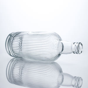 <span class=keywords><strong>Meilleures</strong></span> ventes, bouteille en verre à liqueur personnalisée Super Flint <span class=keywords><strong>de</strong></span> 700 ml et 750 ml avec bouchon pour whisky, tequila, <span class=keywords><strong>gin</strong></span>, rhum pour distillerie - Product Image 1