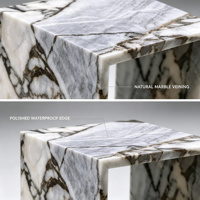Table d'appoint en marbre blanc de luxe à étagères ouvertes, design minimaliste, construction durable pour la décoration intérieure. Table de chevet sans joint