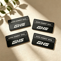 Étiquettes en PVC souple écologiques avec logo personnalisé, patchs 3D en relief pour chapeaux, jeans, accessoires de vêtements à coudre, vente en gros OEM, faible MOQ