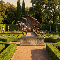 Statue classique de la déesse de l'Éclairement en bronze – Sculpture figurative moulée à la cire perdue avec torche, sculpture en bronze