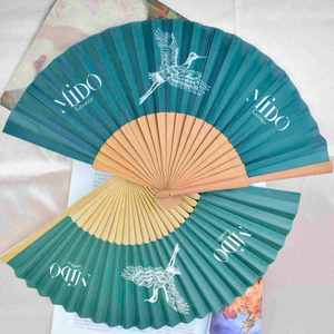 Éventail en papier personnalisé avec logo imprimé, pliable, en bois, artisanat, décoration intérieure, motif traditionnel de fleurs blanches peintes, 101 pièces - Product Image 1