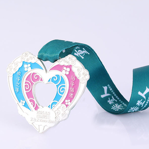 Hohe Qualität Niedriger Preis Günstige Benutzer definierte Zink legierung Herzförmige Paar Medaille Souvenir Medaillen - Product Image 5