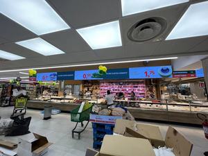 Tira <span class=keywords><strong>de</strong></span> pantalla LED a todo color personalizada, publicidad interior y exterior, barras <span class=keywords><strong>de</strong></span> supermercado, fabricación <span class=keywords><strong>de</strong></span> origen para señalización <span class=keywords><strong>de</strong></span> tienda - Product Image 2