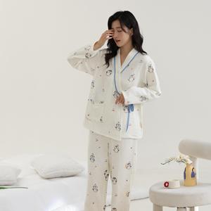 Robe de maternité kimono en gaze à quatre couches en coton Class-A | Doublure matelassée épaissie et chaude, style mignon pingouin, vêtements de nuit de <span class=keywords><strong>grossesse</strong></span> - Product Image 3