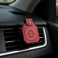 Diffuseur de voiture en cuir de luxe personnalisable avec huiles essentielles colorées et parfumées, clip de ventilation pour voiture