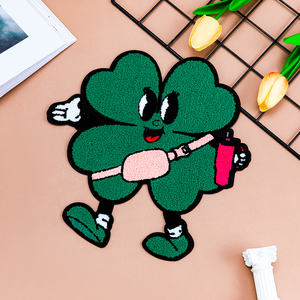 Toptan çevre dostu demir-on şönil ve Glitter nakış yamalar için özel renkler ile St. Patrick günü - Product Image 3