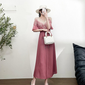 Robe longue plissée imprimée Miyake Miyake, coupe trapèze - Product Image 1