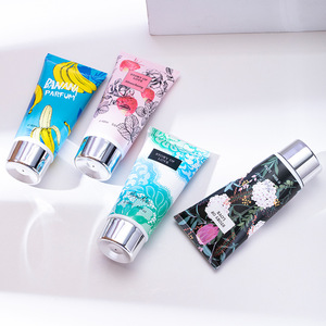 Vente en gros de parfums et de brumes corporelles 88 ml, coffret cadeau de <span class=keywords><strong>parfum</strong></span>, ensembles de lotion corporelle pour femmes - Product Image 4