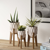 Pot sukulen kaktus dekoratif taman Nordic Pot bunga keramik elegan dekorasi rumah Modern dengan dudukan kayu