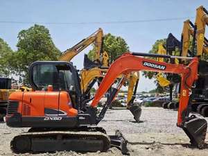 Mini-excavatrice sur chenilles Doosan DX60 d'occasion haute performance 2023, 6 tonnes, avec moteur et pompe Kawasaki - Product Image 2