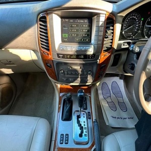 ใช้สำหรับรถยนต์ SUV 4.7 V8 5 ประตู 8 ที่นั่ง ภายในสีอ่อน เครื่องยนต์เบนซิน/แก๊ส พวงมาลัยซ้าย ระบบควบคุมความเร็วอัตโนมัติ  ภายในตกแต่งด้วยหนังและผ้า เกียร์ธรรมดา ล้อแม็ก R18 - Product Image 6