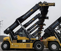 Reachstacker robuste Safe XCS4541K avec moteur conforme à la norme Tier 4F pour le chargement de conteneurs et les travaux de transfert de marchandises en entrepôt