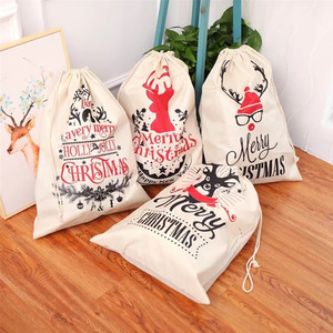 ถุงผ้าแคนวาสลายซานต้าขนาด 50*70 ซม. พร้อมเชือกผูก สำหรับใส่ของขวัญคริสต์มาสขนาดใหญ่ ตกแต่งด้วยดีไซน์ส่วนตัว พร้อมโลโก้ตามสั่ง - Product Image 6