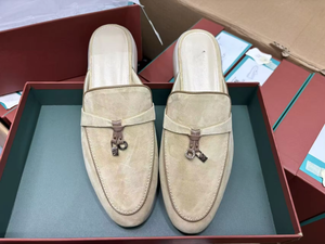 Designer Sneakers Leather Mule Loafers for Women Backless Slip-On Casual Decorative Metal Accent Flat Breathable Soft for Summer - Product Image 5