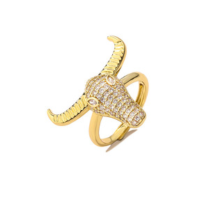 RM1503 Anillo Elegante y Delicado de Oro de 18K con Diamantes y Circonitas Cúbicas, Diseño de Cabeza de Toro, Anillo de Compromiso, Regalo para Ella - Product Image 6