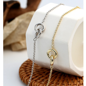 Collier double cercle en laiton plaqué or 18 carats pour femme, pendentif anneau métallique minimaliste, bijou tendance, accessoire quotidien - Product Image 2