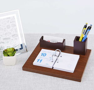 Xinrunjin ensemble de papeterie de bureau personnalisé calendrier en bois adapté aux cadeaux d'entreprise personnalisés bureau à domicile, décor de bureau élégant - Product Image 2