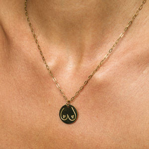 Collar con nombre personalizado chapado en oro de 18k, joyería de acero inoxidable, colgante de disco grabado de gemelos - Product Image 2