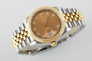 Le boîtier et le bracelet sont tous deux en acier inoxydable 904L. Il est élégant et a un aspect noble. Montre mécanique - Product Image 2