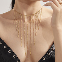 Collier sexy gothique avec pendentif, nouvelle étoile ouverte, collier ras du cou, long pompon, paillettes, cristal, chaîne de poitrine vintage pour femmes