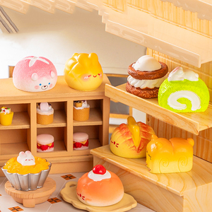 Lindas Miniaturas de Resina de Comida: Pan y Tarta para Decoración de Escaparates, Pequeños Adornos de Postres y Accesorios DIY - Product Image 2